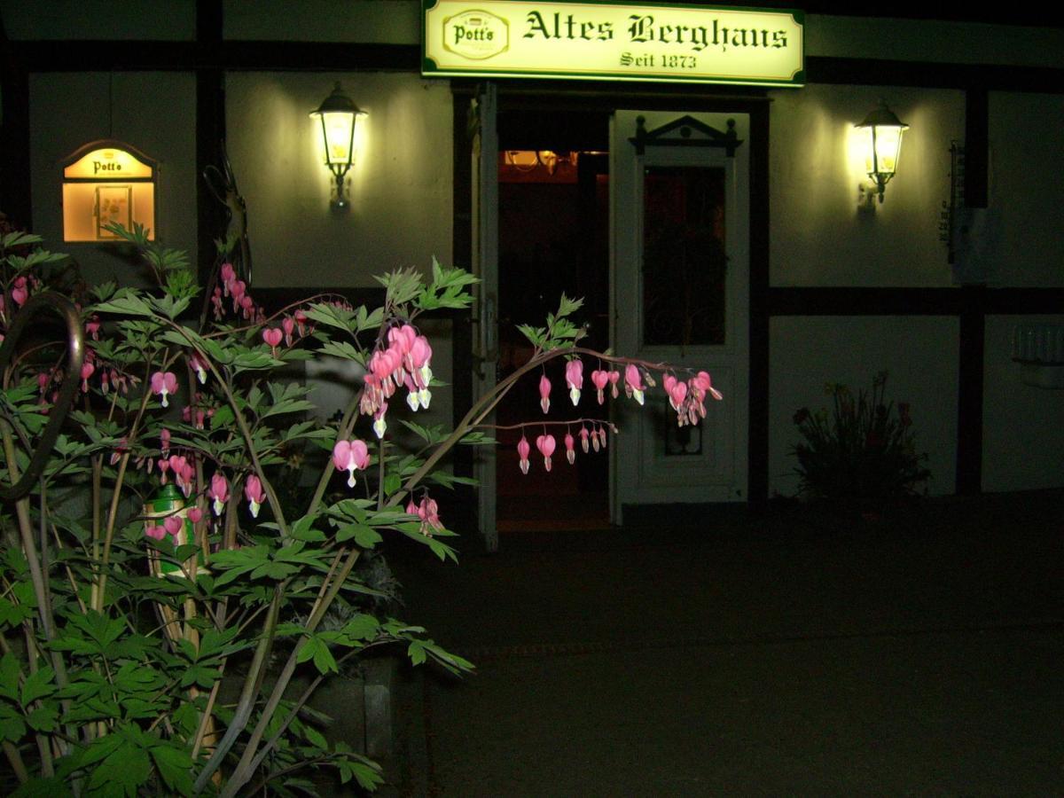 Altes Berghaus Hotel Bad Essen Exterior photo